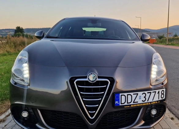 Alfa Romeo Giulietta cena 28400 przebieg: 264000, rok produkcji 2012 z Bielawa małe 326
